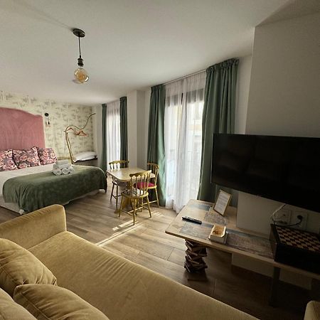 Ateneo Cuenca Suites Con Cocina En El Casco Historico Екстериор снимка