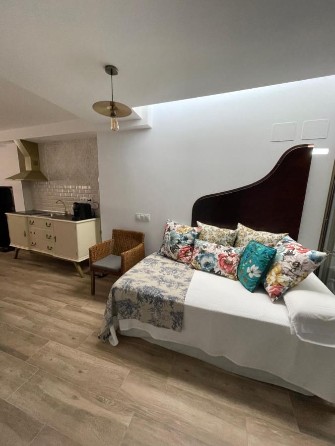 Ateneo Cuenca Suites Con Cocina En El Casco Historico Екстериор снимка