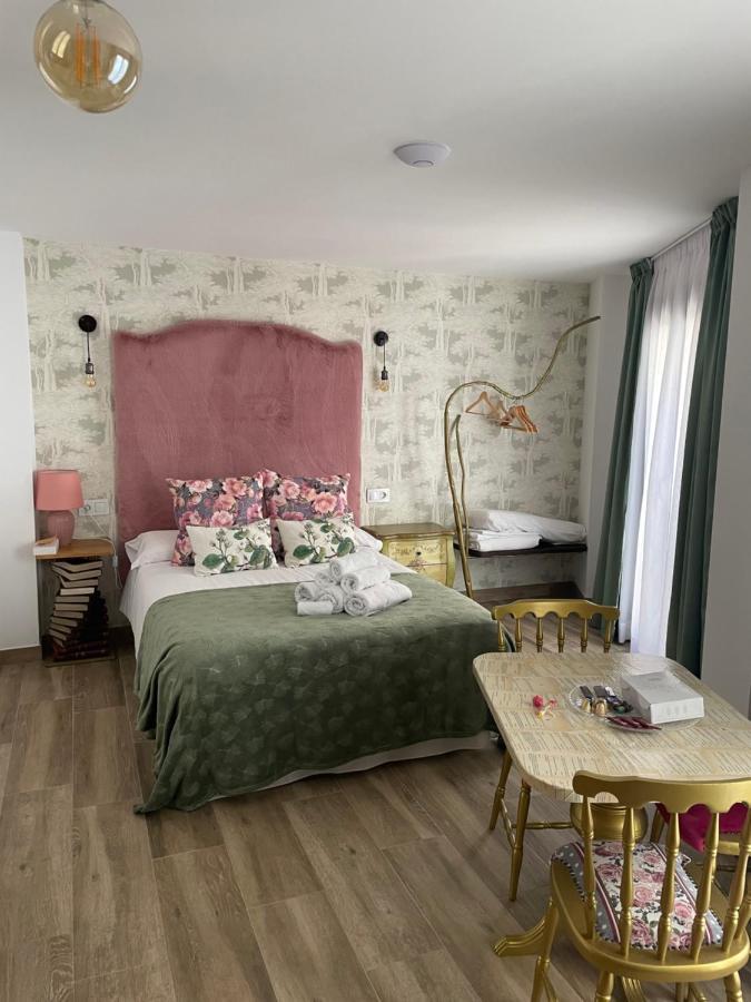 Ateneo Cuenca Suites Con Cocina En El Casco Historico Екстериор снимка
