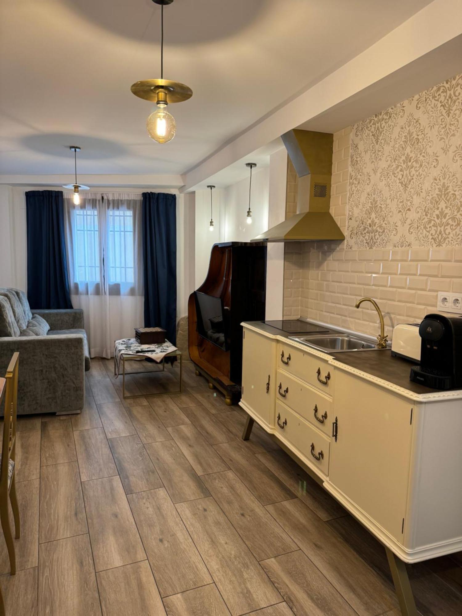 Ateneo Cuenca Suites Con Cocina En El Casco Historico Екстериор снимка