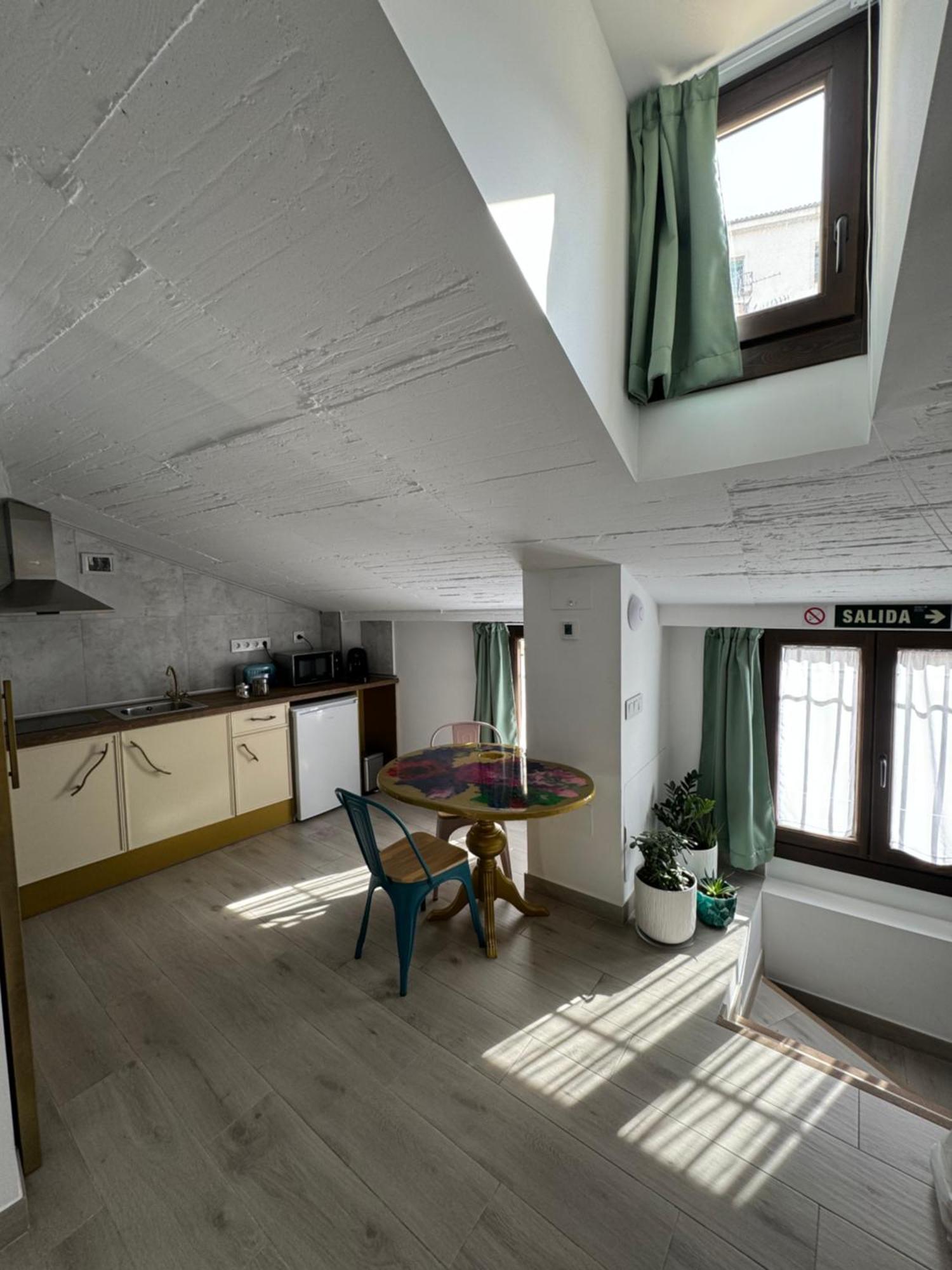 Ateneo Cuenca Suites Con Cocina En El Casco Historico Екстериор снимка